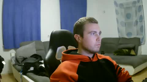 John Pearl online show from 01.05.25