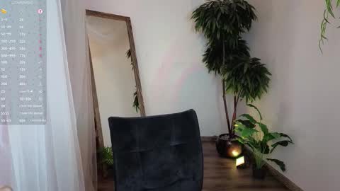 Elise online show from 03.08.26