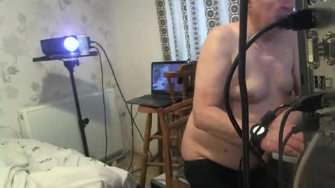 mature online show from 01.12.26