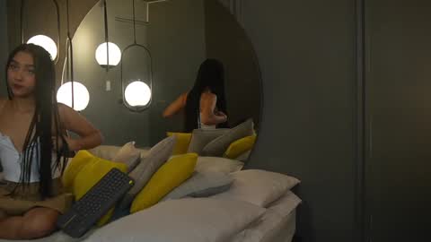 Hermione Scott online show from 02.06.25