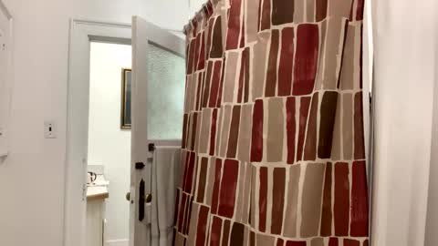 Snapshot of hernhim696968 chatting on 01.20.25 hernhim696968 online show from 01.20.25