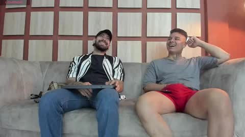 Snapshot of heteros_men chatting on 03.02.25 heteros men online show from 03.02.25