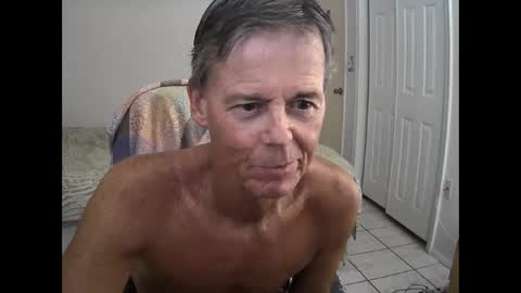 hewes1 online show from 10.05.25