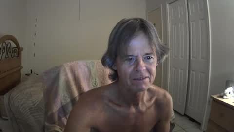Snapshot of hewes1 chatting on 06.27.26 hewes1 online show from 06.27.26