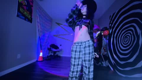 salem online show from 11.17.25