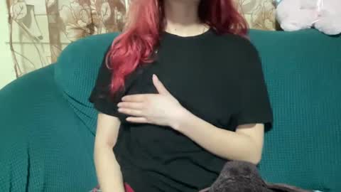 Snapshot of heybluebabe chatting on 02.04.25 Blue online show from 02.04.25