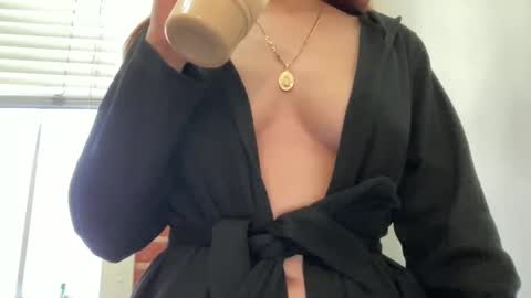 Snapshot of heybluebabe chatting on 03.07.25 Blue online show from 03.07.25