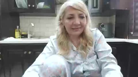 Snapshot of heyheygrey chatting on 04.17.26 Heyheygrey online show from 04.17.26