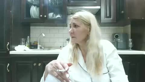Snapshot of heyheygrey chatting on 05.13.26 Heyheygrey online show from 05.13.26