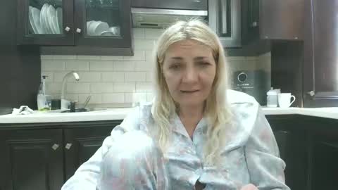 Snapshot of heyheygrey chatting on 05.27.26 Heyheygrey online show from 05.27.26
