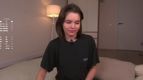 Snapshot of heyim_laura chatting on 07.11.26 Laura online show from 07.11.26