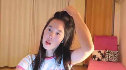 Snapshot of heyitsnaomi chatting on 09.21.25 Naomi online show from 09.21.25