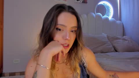 Martina Ricci Show schedule Monday to Friday 8am colombia time I work some weekends  online show from 11.24.25