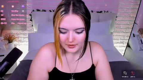 Amazing Mary  online show from 10.08.25