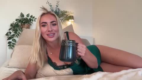 Skylar online show from 10.02.25