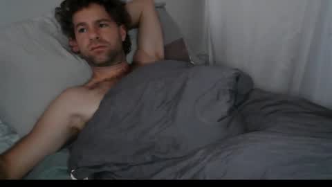 Snapshot of heytheretigers chatting on 12.14.25 Lollie Bam Tesoro online show from 12.14.25