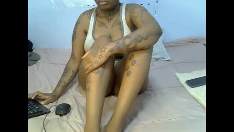 Snapshot of heyybanan chatting on 02.08.25 heyybanan online show from 02.08.25