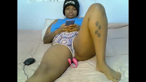 Snapshot of heyybanan chatting on 02.21.25 heyybanan online show from 02.21.25