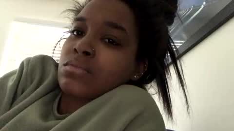 heyyou301990 online show from 10.24.25