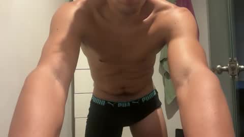 hhernan1 online show from 03.20.26