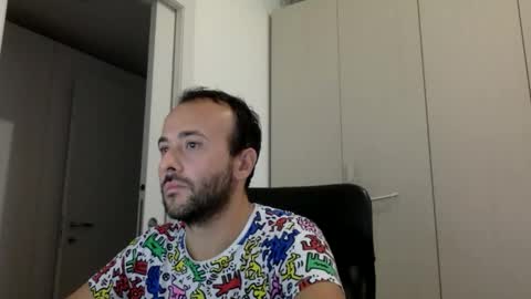 Snapshot of hhombre chatting on 09.22.25 hhombre online show from 09.22.25