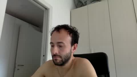 Snapshot of hhombre chatting on 05.25.26 hhombre online show from 05.25.26