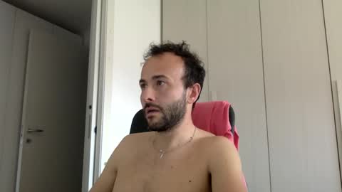 Snapshot of hhombre chatting on 05.26.26 hhombre online show from 05.26.26