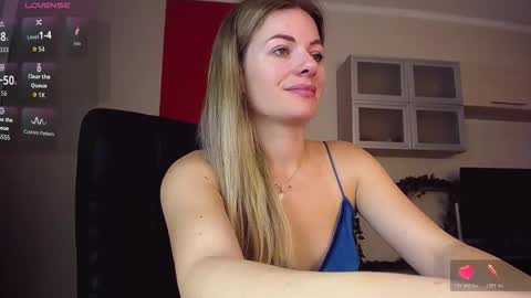 Lina online show from 11.06.25