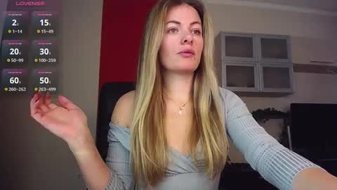 Lina online show from 11.21.25