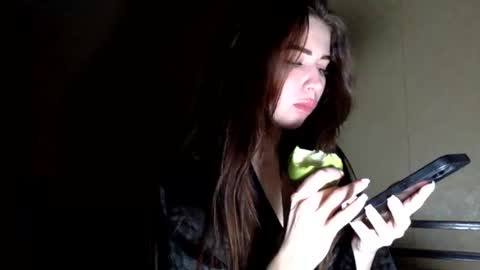 Snapshot of hiady21 chatting on 02.27.25 Foxxx07 online show from 02.27.25