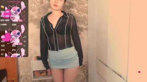 Snapshot of hiaru_cutie chatting on 09.26.25 Hiaru online show from 09.26.25