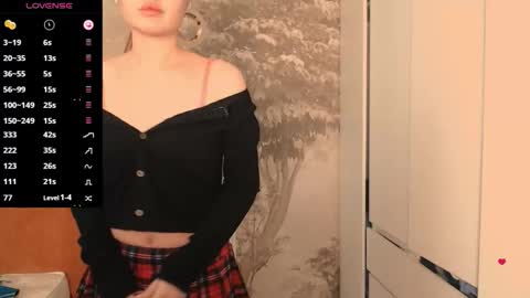 Hiaru online show from 11.05.25