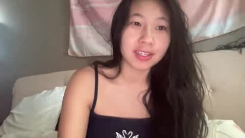 Snapshot of hiddenr0se chatting on 05.31.26 HiddenR0se online show from 05.31.26
