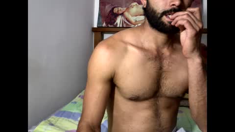 hideonbush online show from 11.28.25