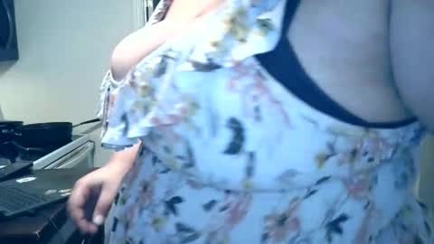 Highnesscali37 online show from 09.10.25