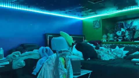 HiGHNESS CANNA online show from 02.08.26