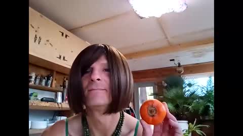 Snapshot of highpine chatting on 12.18.25 Highpine online show from 12.18.25