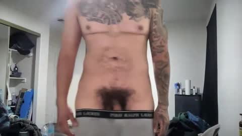 Snapshot of hihello400 chatting on 10.03.25 hihello400 online show from 10.03.25