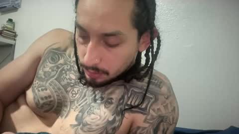 Snapshot of hihello400 chatting on 10.28.25 hihello400 online show from 10.28.25