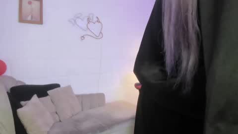 hikaru_dl online show from 03.03.25