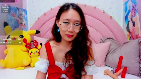 Snapshot of hikori_ chatting on 12.27.24 Hikori online show from 12.27.24