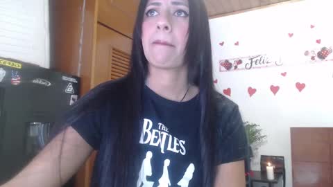 hilaril18 online show from 02.13.25