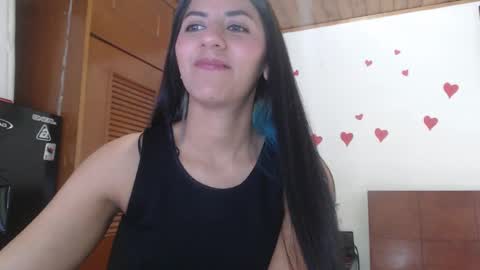 hilaril18 online show from 02.16.25