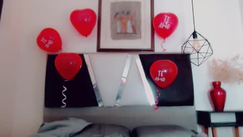 Hilary Avilan online show from 02.17.25