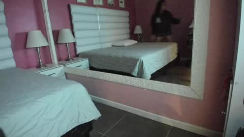 hilary_tailor online show from 09.25.25