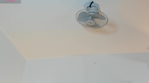 Snapshot of hilary_tailor chatting on 01.17.26 hilary_tailor online show from 01.17.26