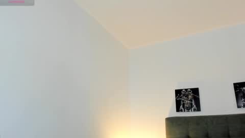 Snapshot of hilary_tailor chatting on 02.14.26 hilary_tailor online show from 02.14.26