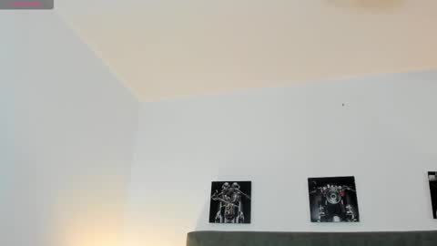 Snapshot of hilary_tailor chatting on 02.24.26 hilary_tailor online show from 02.24.26