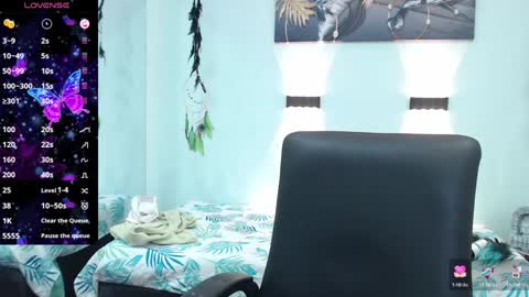 Snapshot of hilaryclowerx chatting on 01.09.25 H I L A R Y online show from 01.09.25