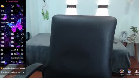 Snapshot of hilaryclowerx chatting on 01.24.25 H I L A R Y online show from 01.24.25